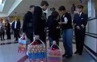 Bővebben: Böjte Csaba árvái kapják a Duna Tv cipősdobozába került ajándékokat 