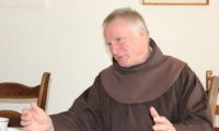 Bővebben: Jézus a legelesettebb emberrel is azonosítja magát
