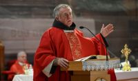 Bővebben: Böjte Csaba Atya Egerbe látogat