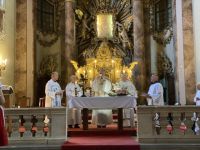 Bővebben: Kármelhegyi Boldogasszony gyönyörű templomában imádkoztunk Székesfehérváron!