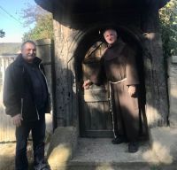 Bővebben: Kopogtassunk egymás ajtaján bizalommal