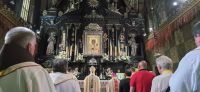 Bővebben: Elmélkedés a Fekete Madonna lábától