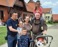 Bővebben: Dönts az élet mellett