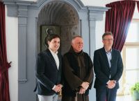 Bővebben: Az Alkotó Kéz és az Értelem Dicsérete