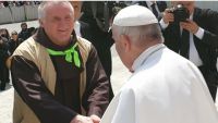 Bővebben: Két dolgot kérnék Ferenc pápától