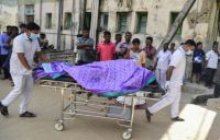 Bővebben: Katolikus templomokban robbantottak Srí Lankán, 207 halott és 450 sebesült