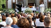 Bővebben: Böjte Csaba és Mága Zoltán a tiszaszigeti templomban