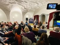 Bővebben: A teremtés hajnalán mondta az Isten