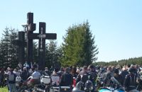 Bővebben: Soha nem voltak még ennyien a motoros szezonnyitón