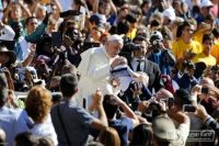Bővebben: Ferenc pápa: az Egyház anya, aki megvédi gyermekeit