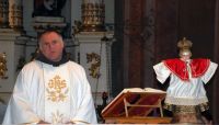 Bővebben: A kis Jézussal Kolozsváron a ferences templomban...