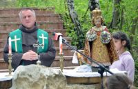 Bővebben: Kis Jézussal