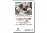 Bővebben: Ünnepi kötet jelent meg XVI. Benedek 90. születésnapjára „Cooperatores veritatis” címmel