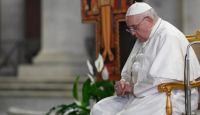 Bővebben: Ferenc pápa ismét viccelődve beszélt utódjáról