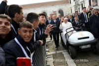 Bővebben: Használd a mobilodat, de találkozz az emberekkel!