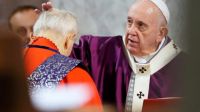 Bővebben: Ferenc pápa homíliája hamvazószerdán: Jézus, te szeretsz engem, alakíts át engem!
