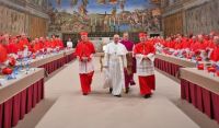 Bővebben: Pletyka terjed a pápa lemondatásáról
