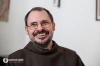 Bővebben: Addig járunk jó úton, amíg Istenbe vetjük hitünket