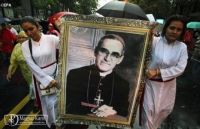 Bővebben: Boldoggá avatták Romero érseket, a szegényekért élő egyház vértanúját 