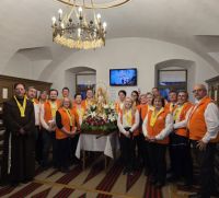 Bővebben: Mária össze gyűjti a gyermekeit!