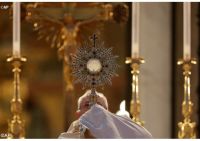 Bővebben: Négy megmagyarázatlan eucharisztikus csoda