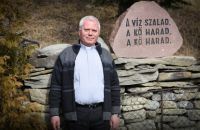 Bővebben: A gyimesiek és a moldvaiak identitásáról