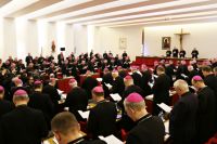 Bővebben: Lengyel püspökök körlevele a gyermekbántalmazásról