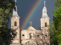 Bővebben: Csíksomlyón, Mária lábánál