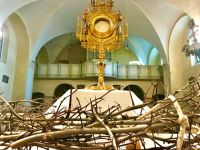 Bővebben: A SZERETET CSODÁKRA KÉPES …