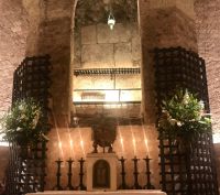 Bővebben: Assisiben, Szent Ferenc Atyánk sírjánál!