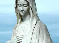 Bővebben: Ferenc pápa felajánló imája Mária Szeplőtelen Szívének