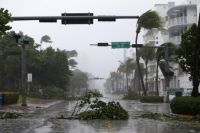 Bővebben: Elérte a Florida Keys szigetcsoportot az Irma hurrikán felhőfala