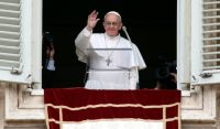 Bővebben: Ferenc pápa kérése a papokhoz!!