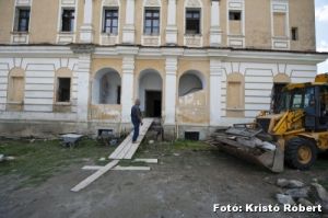 A külső rendezéssel teljesen új köntösben pompázik majd az évekig elhanyagolt Balási kúria