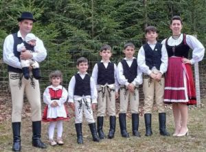 b_300_300_16777215_00_images_stories_Igaz_Pedagogia_435299928_955579676575303_3971662637841479622_n.jpg