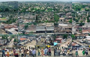 b_300_300_16777215_00_images_stories_Igaz_Tarsadalom_Marie-Franoise_Plissart_Kinshasa_5X5_Montage.jpg