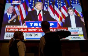 b_300_300_16777215_00_images_stories_Igaz_Tarsadalom_trump2.jpg
