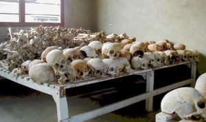 b_300_300_16777215_00_images_stories_Igaz_Tortenelem_Rwandan_Genocide_Murambi_skulls.jpg