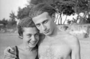 b_300_300_16777215_00_images_stories_Igaz_Tortenelem_radnoti-miklos-gyarmati-fann1935.jpg