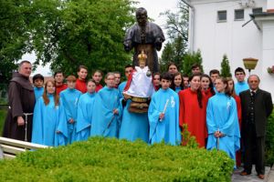 b_300_300_16777215_00_images_stories_Roviden_korus2.jpg