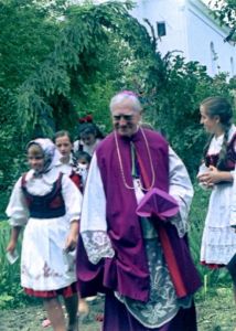 b_300_300_16777215_00_images_stories_Szent_Istenkeresok_MAmosolyog.jpg