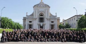 b_300_300_16777215_00_images_stories_Szent_Kozosegek_capitulumgenerale2015_ofm.jpg