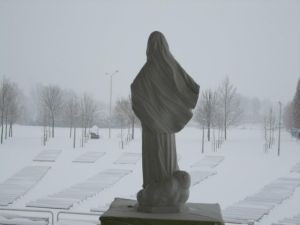 b_300_300_16777215_00_images_stories_Szent_Szent_helyek_Hval-bortott-Medjugorje.jpg