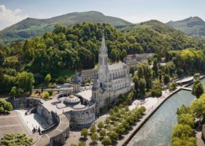 b_300_300_16777215_00_images_stories_Szent_Szent_helyek_Lourdes24.jpg