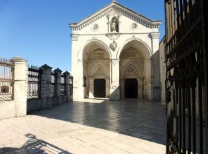 b_300_300_16777215_00_images_stories_Szent_Szent_helyek_osizarandoklat.jpg