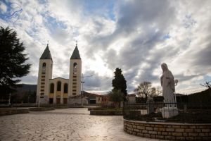 b_300_300_16777215_00_images_stories_Szent_Szentek_medjugorje2022.jpg