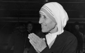 b_300_300_16777215_00_images_stories_Szent_Szentek_mother-teresa.jpg