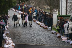 b_300_300_16777215_00_images_stories_Szent_Unnepek_278499465_3234170526849202_6210155422656724425_n.jpg