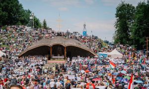 b_300_300_16777215_00_images_stories_Szent_Unnepek_704948707_3831712380303931_6568503154352930861_n.jpg