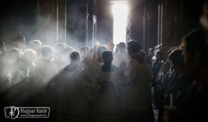 b_300_300_16777215_00_images_stories_Szent_Unnepek_nagyhet18.jpg